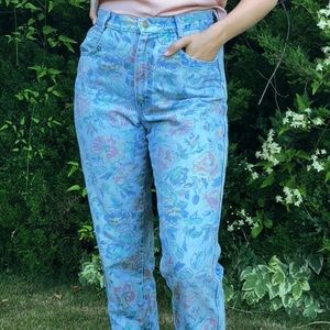 Sold on mercari 🌸